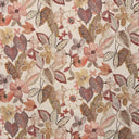 Närbild av Joline tyg med blommigt mönster i dova rosa, beige och rosttoner på ljus botten i viskos- och linblandning.