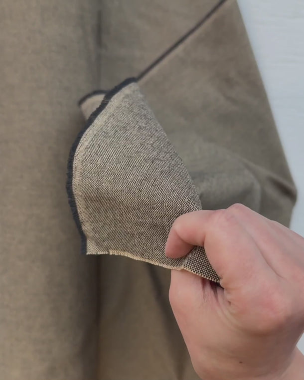 Video som visar mjukt återvunnet tyg i bomull och polyester samt dess struktur och följsamhet